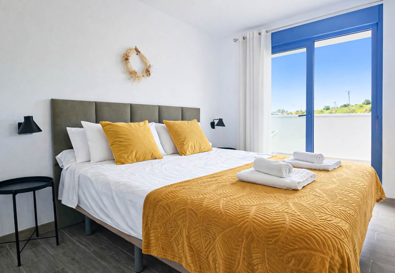 Apartment in Mijas Costa - 2 bedroom apartment, pool views near La Cala