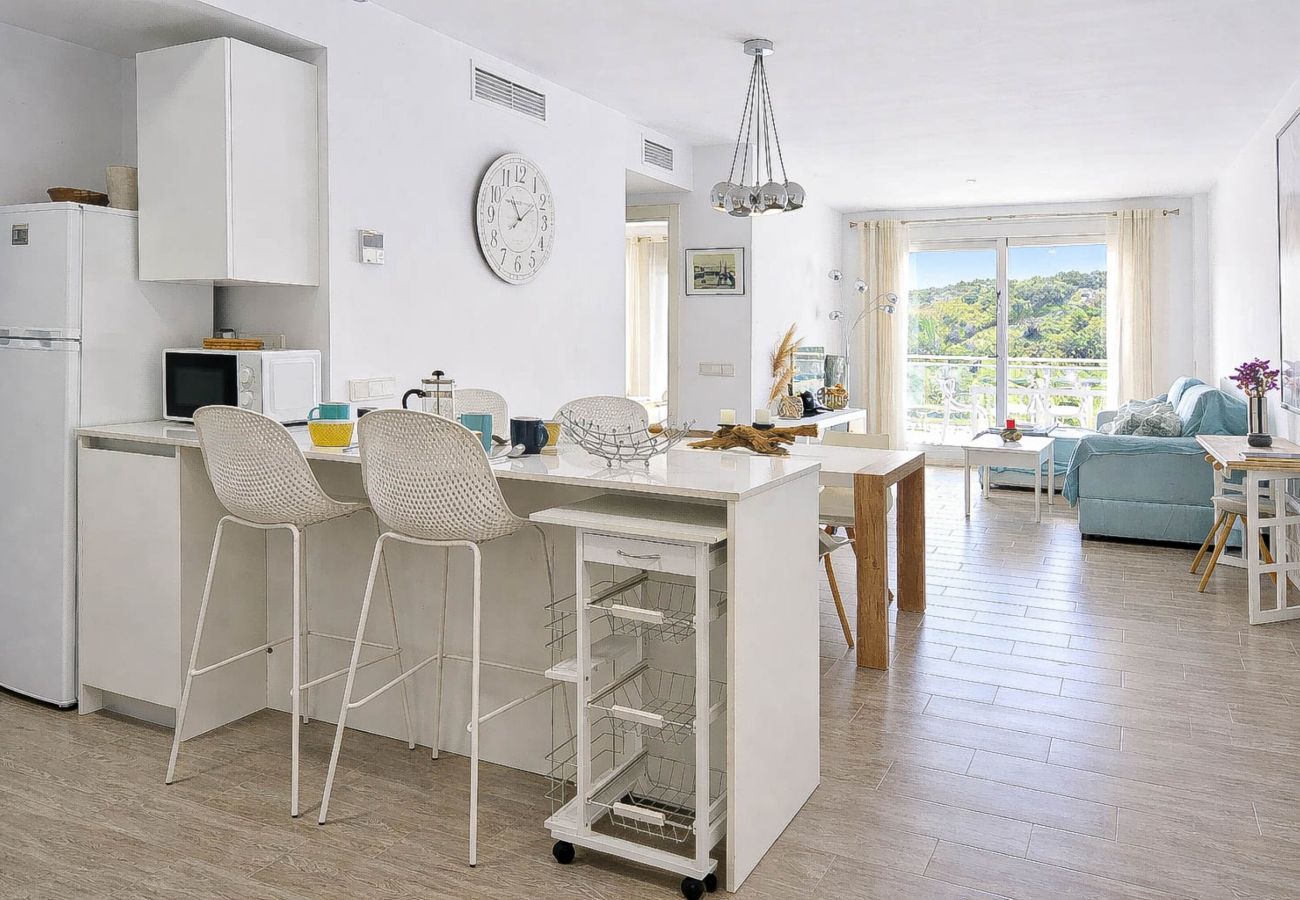 Apartment in Mijas Costa - 2 bedroom apartment, pool views near La Cala