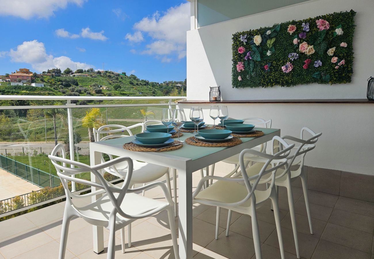Apartment in Mijas Costa - 2 bedroom apartment, pool views near La Cala