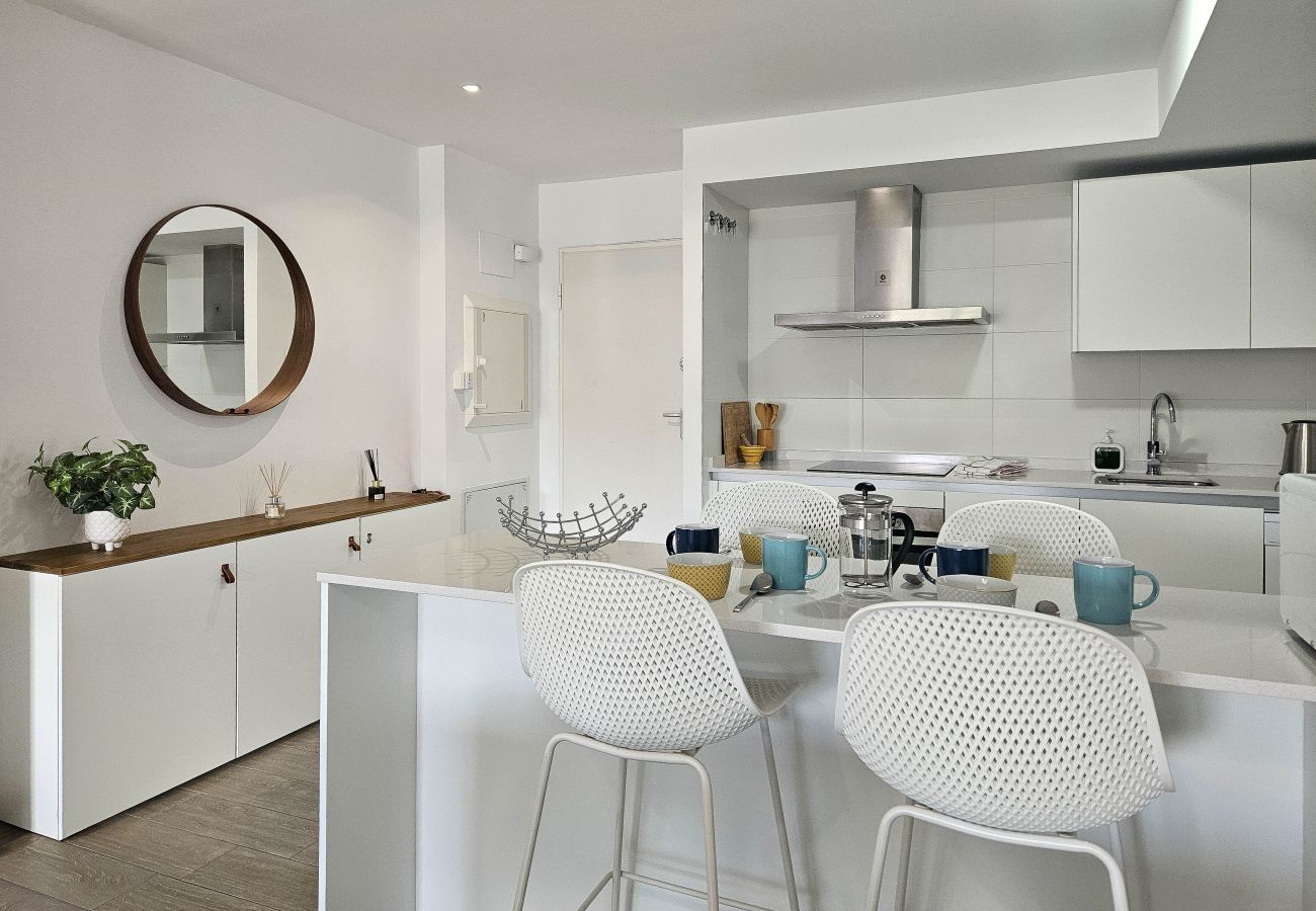 Apartment in Mijas Costa - 2 bedroom apartment, pool views near La Cala