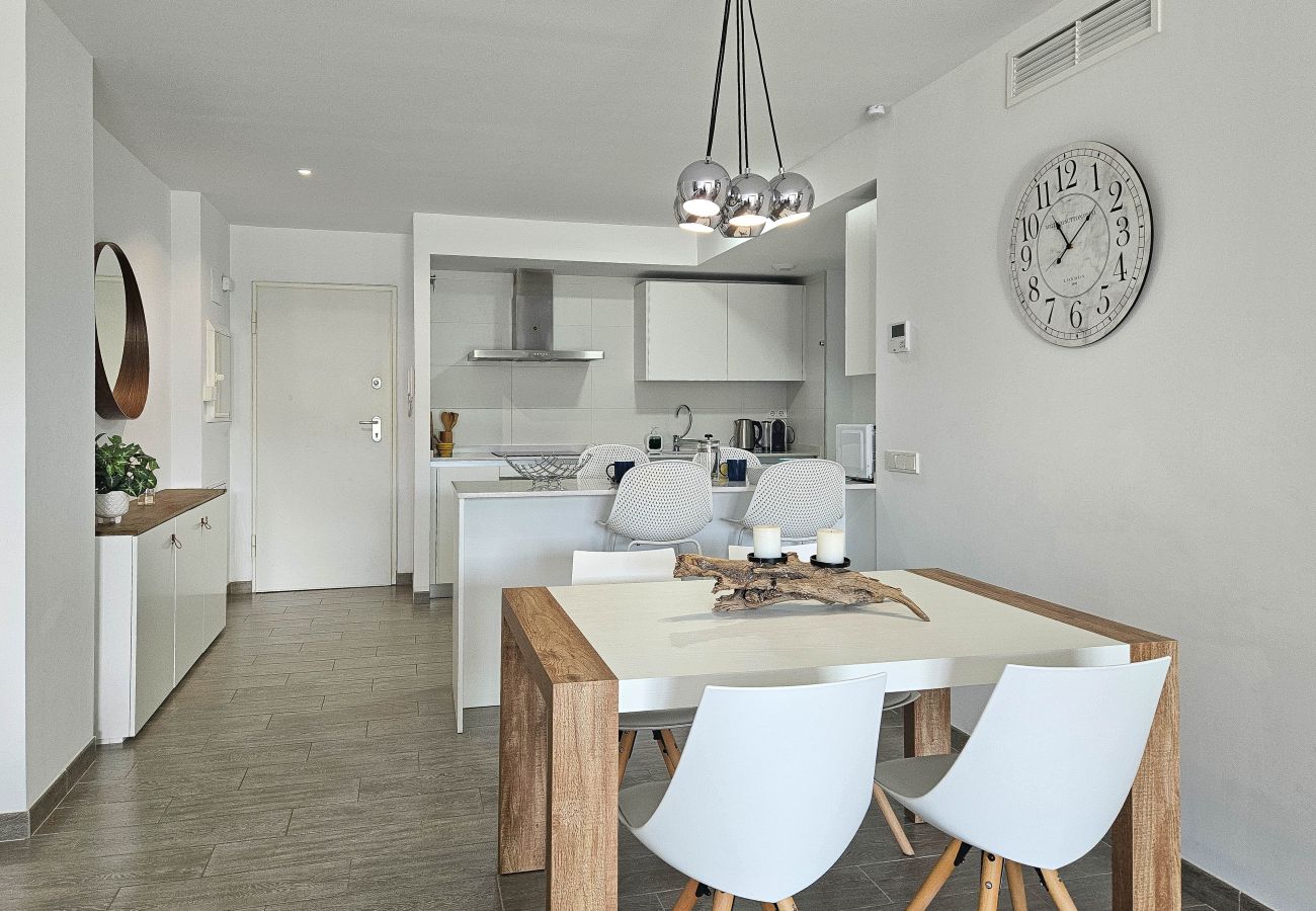 Apartment in Mijas Costa - 2 bedroom apartment, pool views near La Cala