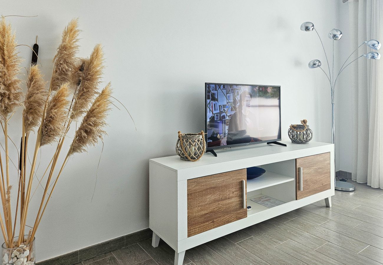 Apartment in Mijas Costa - 2 bedroom apartment, pool views near La Cala