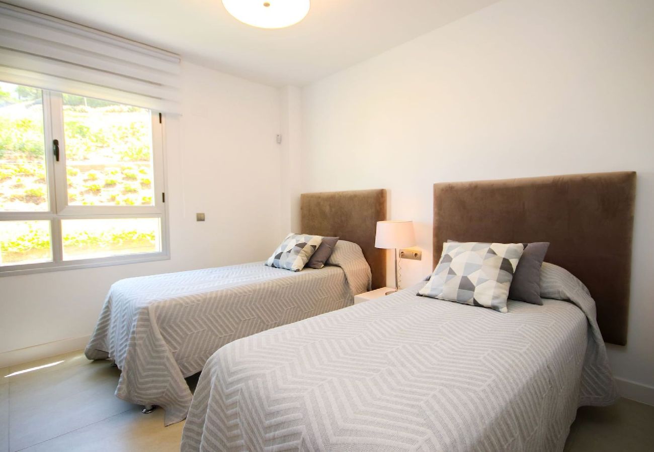 Apartment in La Cala de Mijas - Spacious modern 3 bed near the La Cala Golf resort 