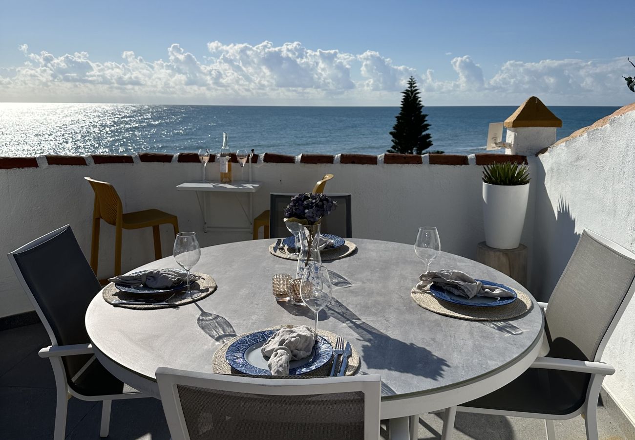 Apartment in Mijas Costa - Sea view beachfront penthouse with BBQ 