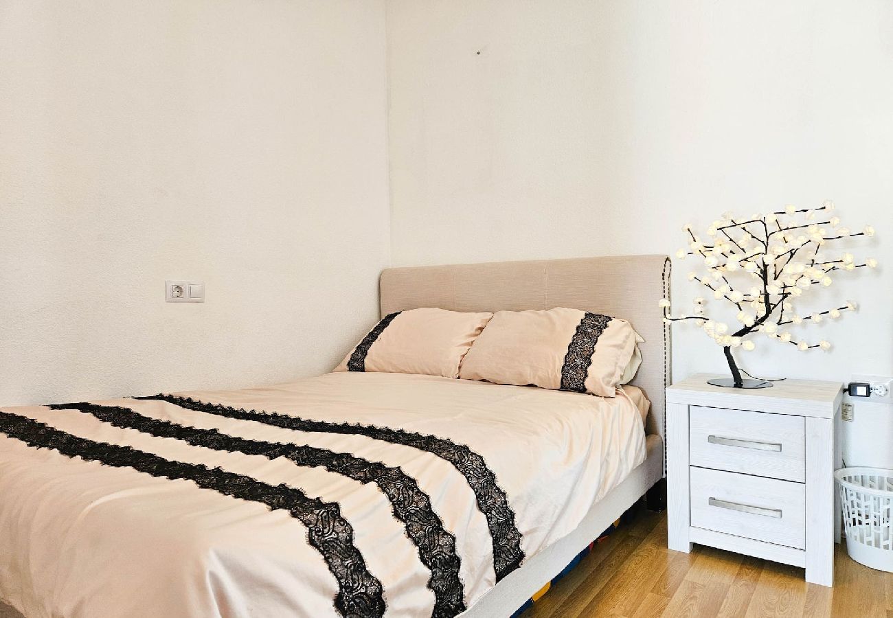 Terraced House in Mijas Costa - Two bed House in Calahonda just 1km to the beach 