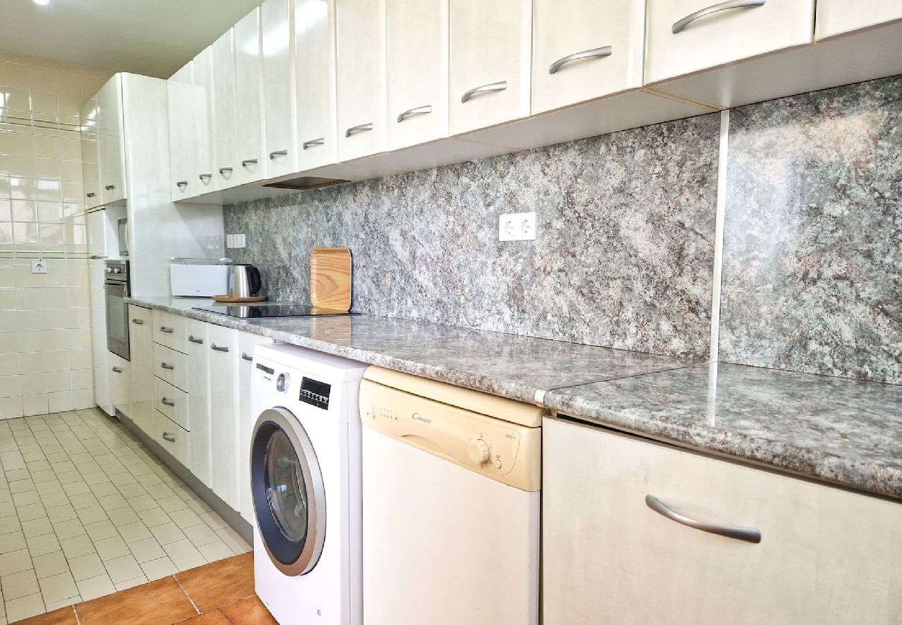 Apartment in El Faro - Sea view apartment Wyndham Resort close to beach 