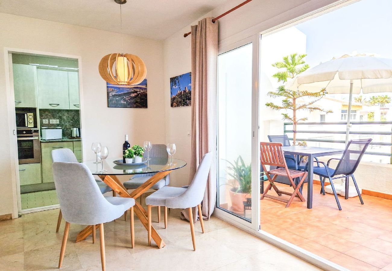 Apartment in El Faro - Sea view apartment Wyndham Resort close to beach 