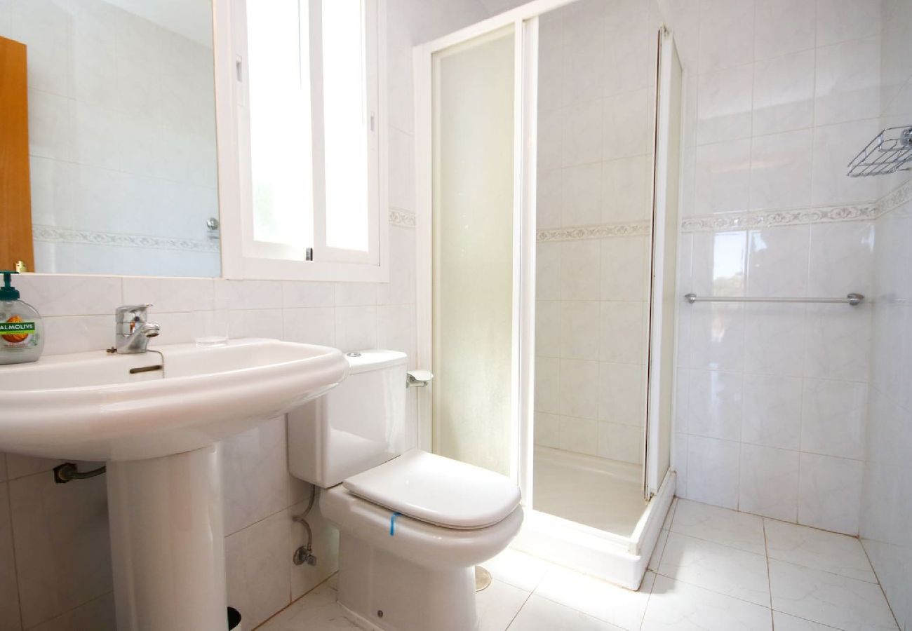 Terraced House in Mijas Costa - Four bedroom townhouse in Benalmadena with BBQ 