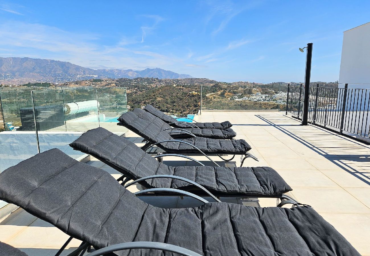 Apartment in La Cala de Mijas - Penthouse with 2 large terraces and a Plunge Pool