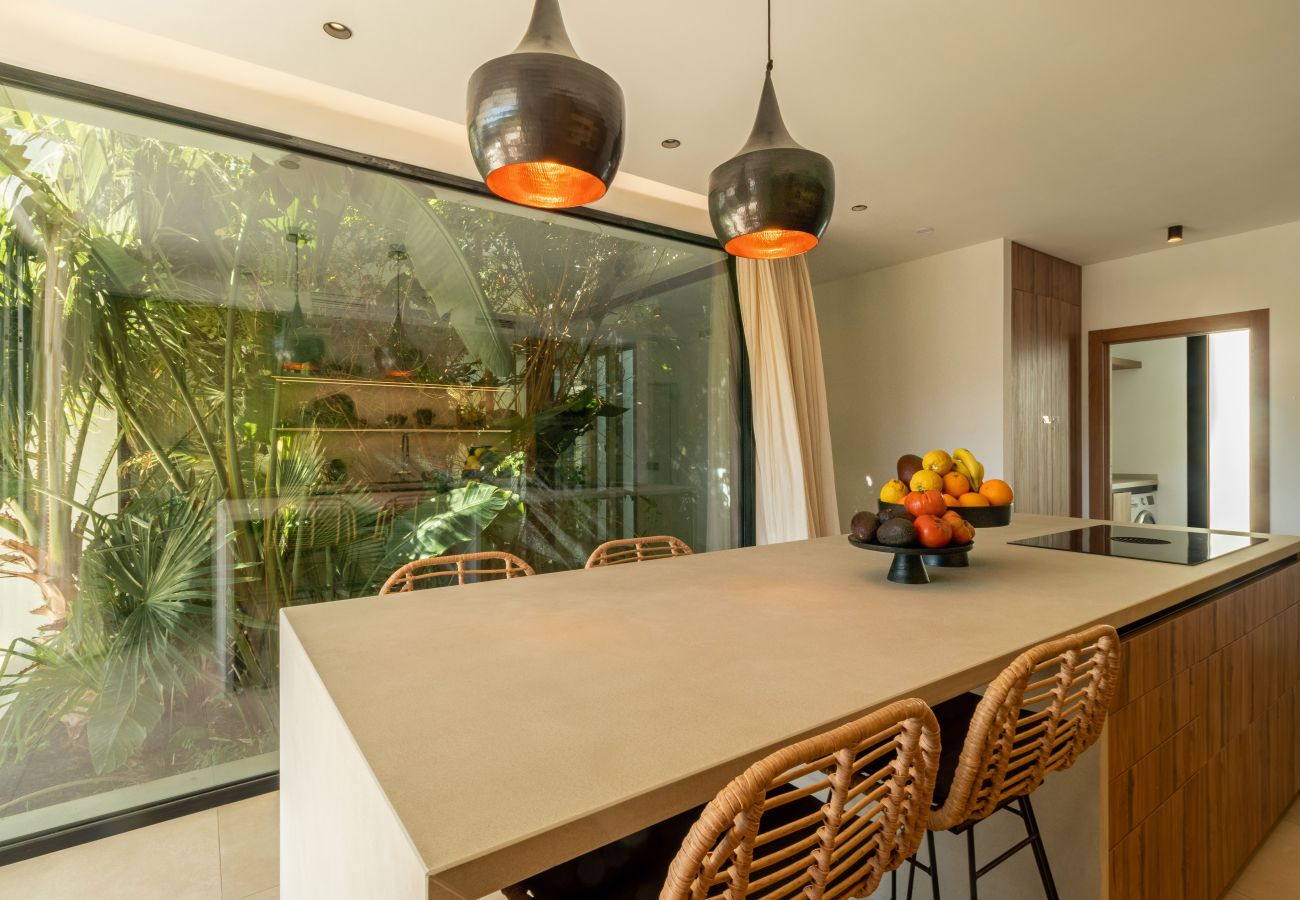 Villa in Mijas Costa - Stylish villa with private pool and outdoor gym 