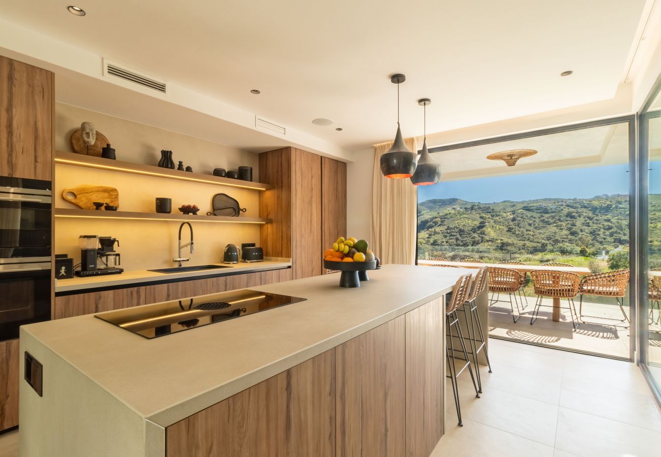 Villa in Mijas Costa - Stylish villa with private pool and outdoor gym 