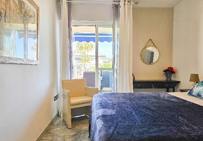 Apartment in Marbella - Lorcrimar III close to Puerto Banus, and the beach  Apartment in Marbella - Lorcrimar III close to Puerto Banus, and the beach