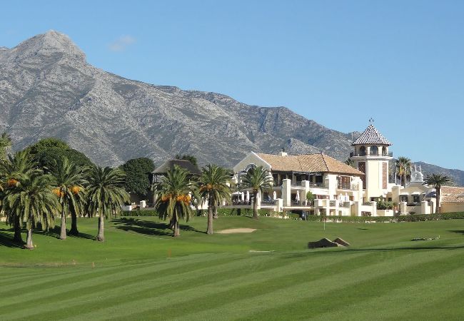 Apartment in Marbella - Lorcrimar III close to Puerto Banus, and the beach  Apartment in Marbella - Lorcrimar III close to Puerto Banus, and the beach