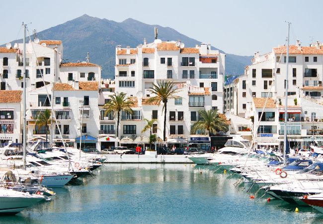 Apartment in Marbella - Lorcrimar III close to Puerto Banus, and the beach  Apartment in Marbella - Lorcrimar III close to Puerto Banus, and the beach