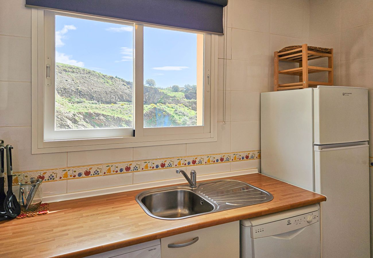 Apartment in Mijas Costa - 1 bed penthouse apt in Calahonda 