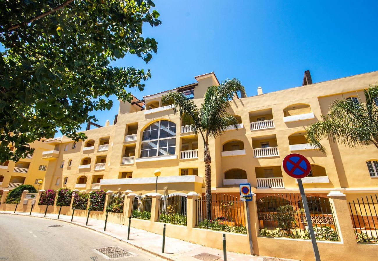 Apartment in Mijas Costa - Two bedroom apartment in Royal Golf Riviera 