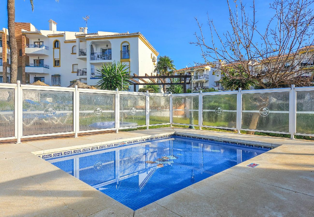 Apartment in Mijas Costa - 600 metre walk to the beach, Riviera del Sol 