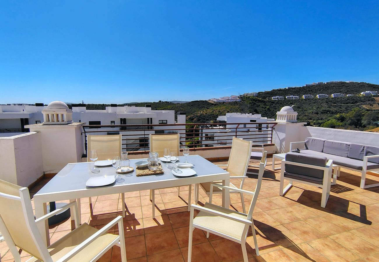 Apartment in Casares - Modern 3 bedroom penthouse in Casares Costa + BBQ 