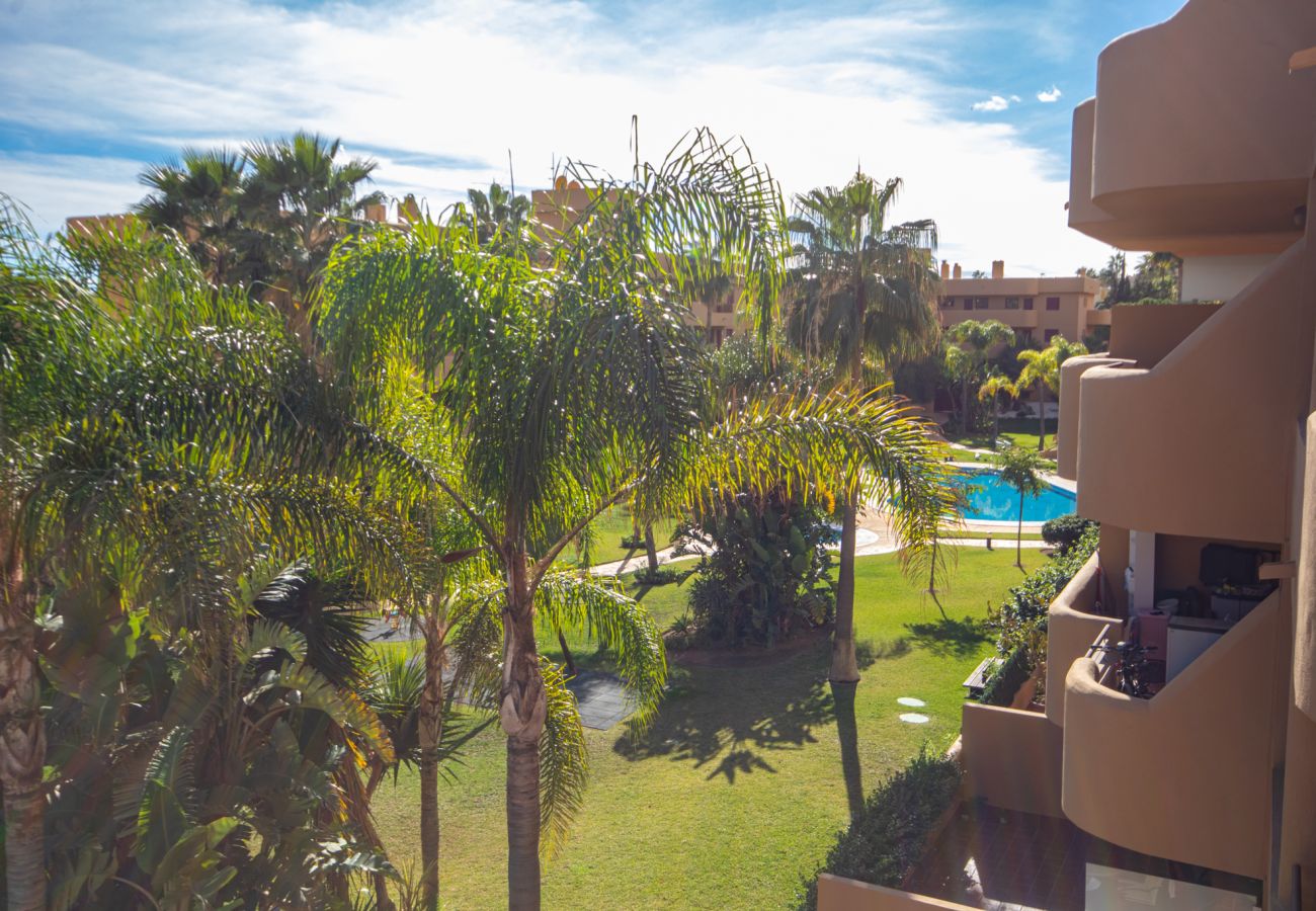 Apartment in La Cala de Mijas - 3 bed, La Cala Azul @ La Cala 
