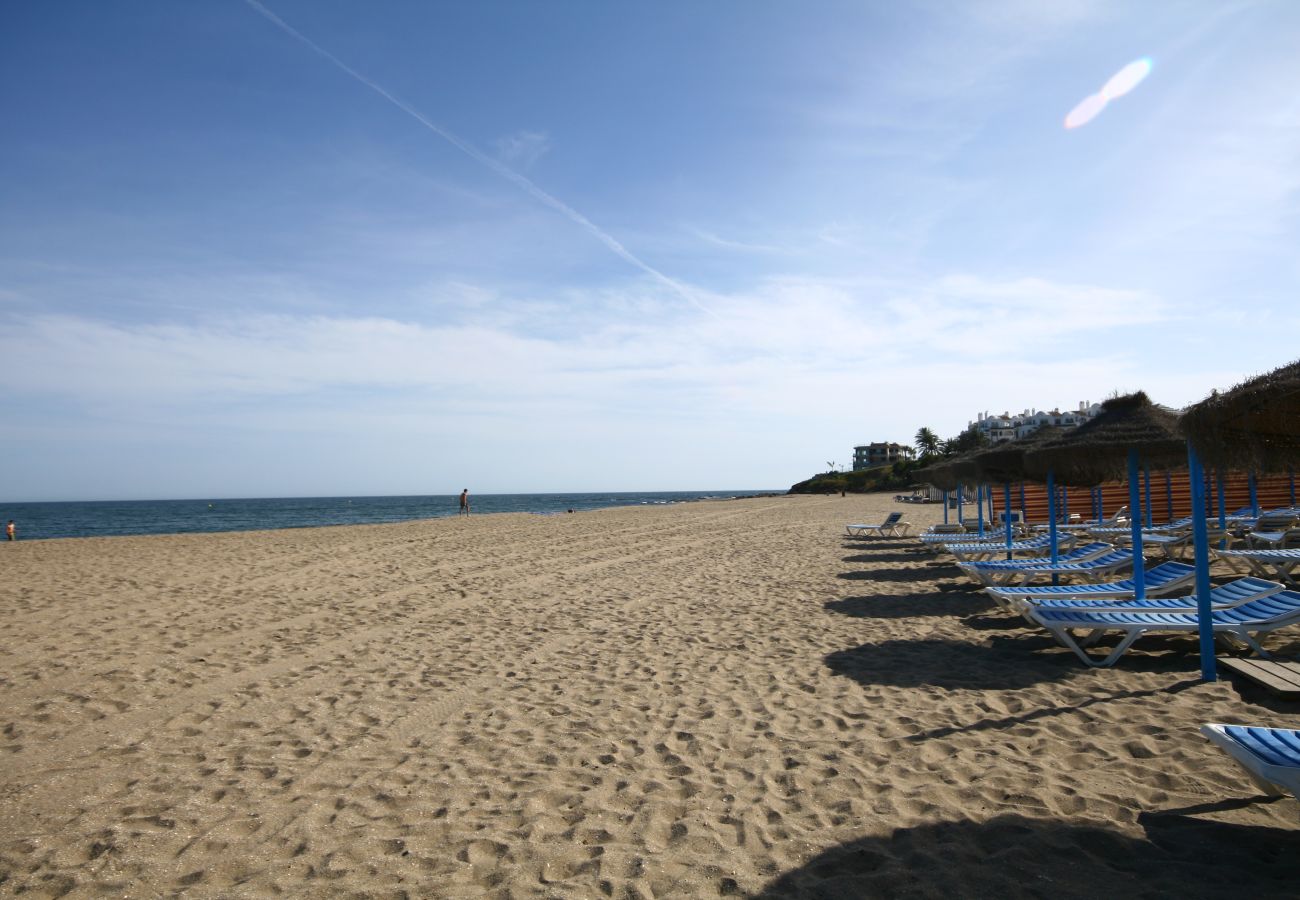 Apartment in La Cala de Mijas - 3 bed, La Cala Azul @ La Cala 
