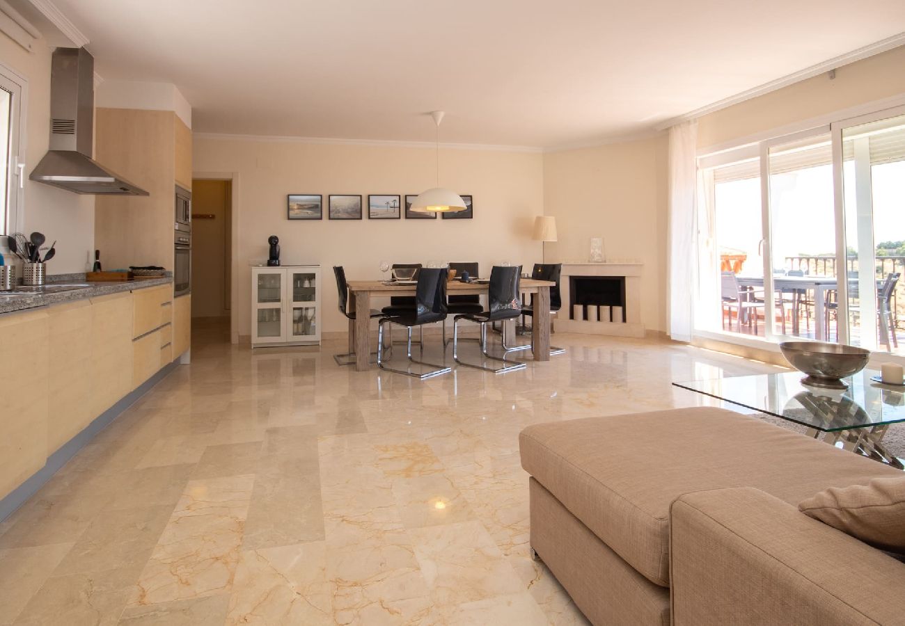 Apartment in Mijas Costa - Spacious PH with Panoramic Views 