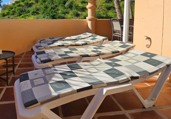 Apartment in Mijas Costa - 3 bedroom penthouse apartment in Calahonda  Apartment in Mijas Costa - 3 bedroom penthouse apartment in Calahonda