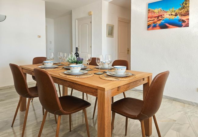 Apartment in Mijas Costa - 3 bedroom penthouse apartment in Calahonda  Apartment in Mijas Costa - 3 bedroom penthouse apartment in Calahonda