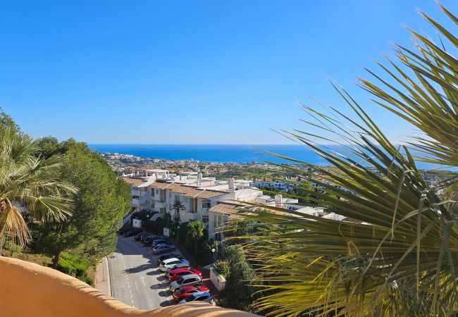 Apartment in Mijas Costa - 3 bedroom penthouse apartment in Calahonda  Apartment in Mijas Costa - 3 bedroom penthouse apartment in Calahonda