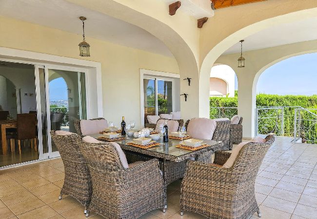 Villa in Mijas Costa - Beautiful 5 bed villa with pool  Villa in Mijas Costa - Beautiful 5 bed villa with pool