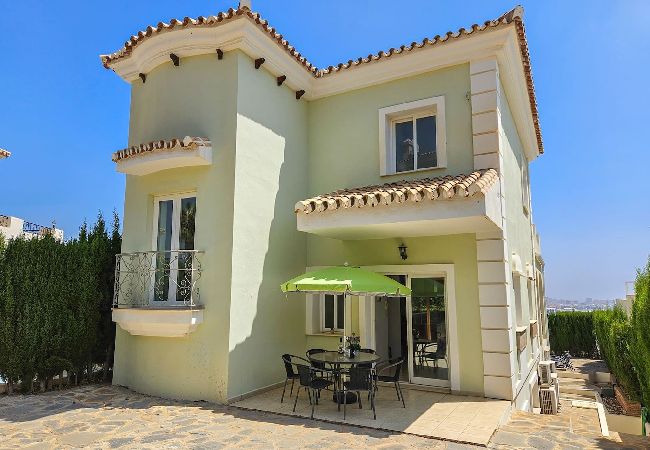 Villa in Mijas Costa - Beautiful 5 bed villa with pool  Villa in Mijas Costa - Beautiful 5 bed villa with pool
