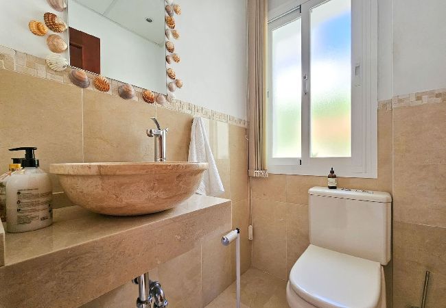 Villa in Mijas Costa - Beautiful 5 bed villa with pool  Villa in Mijas Costa - Beautiful 5 bed villa with pool