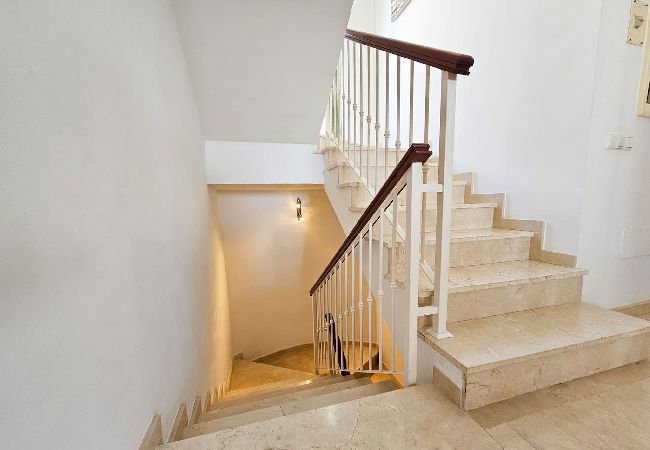 Villa in Mijas Costa - Beautiful 5 bed villa with pool  Villa in Mijas Costa - Beautiful 5 bed villa with pool