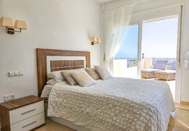 Villa in Mijas Costa - Beautiful 5 bed villa with pool  Villa in Mijas Costa - Beautiful 5 bed villa with pool