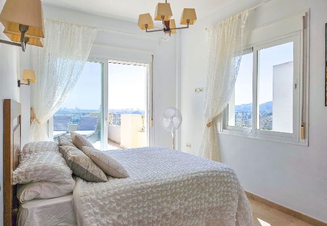 Villa in Mijas Costa - Beautiful 5 bed villa with pool  Villa in Mijas Costa - Beautiful 5 bed villa with pool