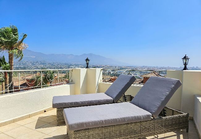 Villa in Mijas Costa - Beautiful 5 bed villa with pool  Villa in Mijas Costa - Beautiful 5 bed villa with pool