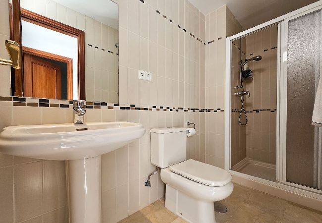 Villa in Mijas Costa - Beautiful 5 bed villa with pool  Villa in Mijas Costa - Beautiful 5 bed villa with pool