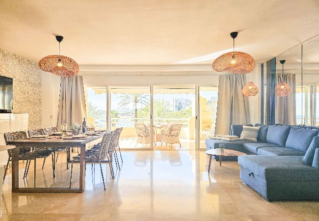 Apartment in Benalmádena - Beachfront property @ Benalmadena marina  Apartment in Benalmádena - Beachfront property @ Benalmadena marina