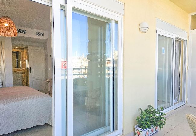 Apartment in Benalmádena - Beachfront property @ Benalmadena marina  Apartment in Benalmádena - Beachfront property @ Benalmadena marina