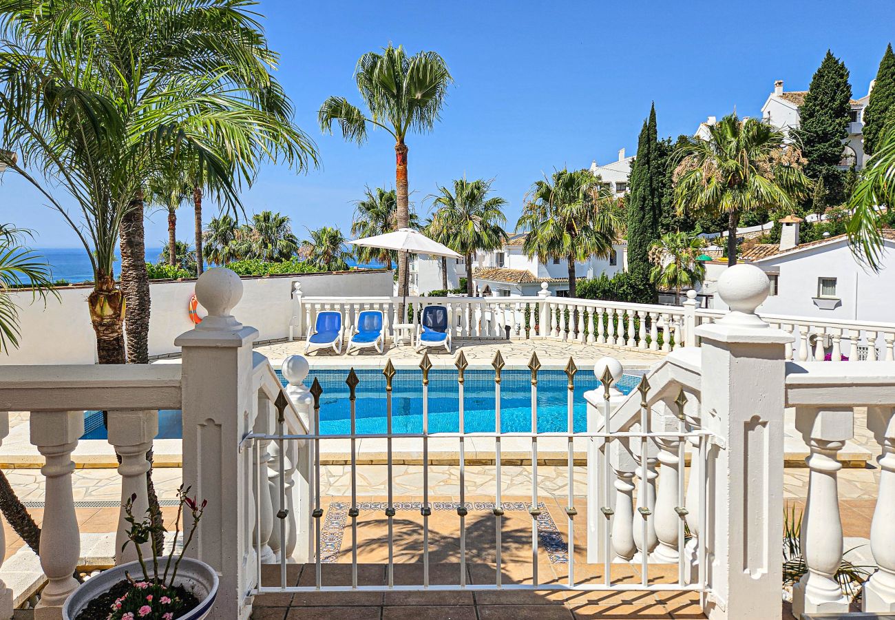 Villa in Mijas Costa - 3 Bedroom Villa with Sea Views and Private Pool
