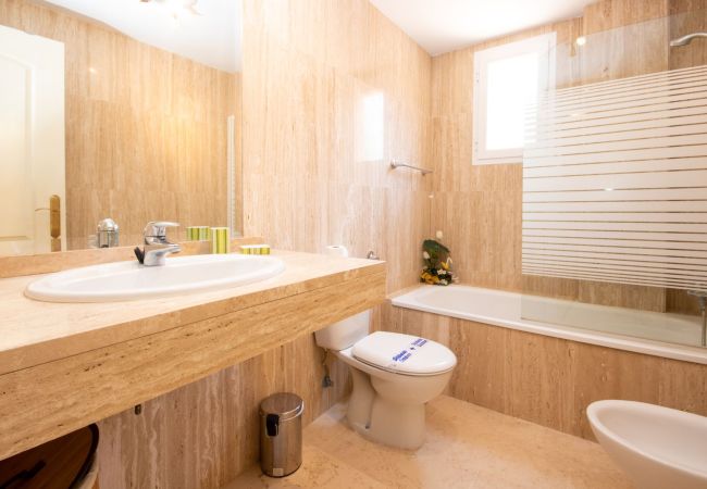 Apartment in Marbella - Two bedroom apartment to rent in Elviria Apartment in Marbella - Two bedroom apartment to rent in Elviria