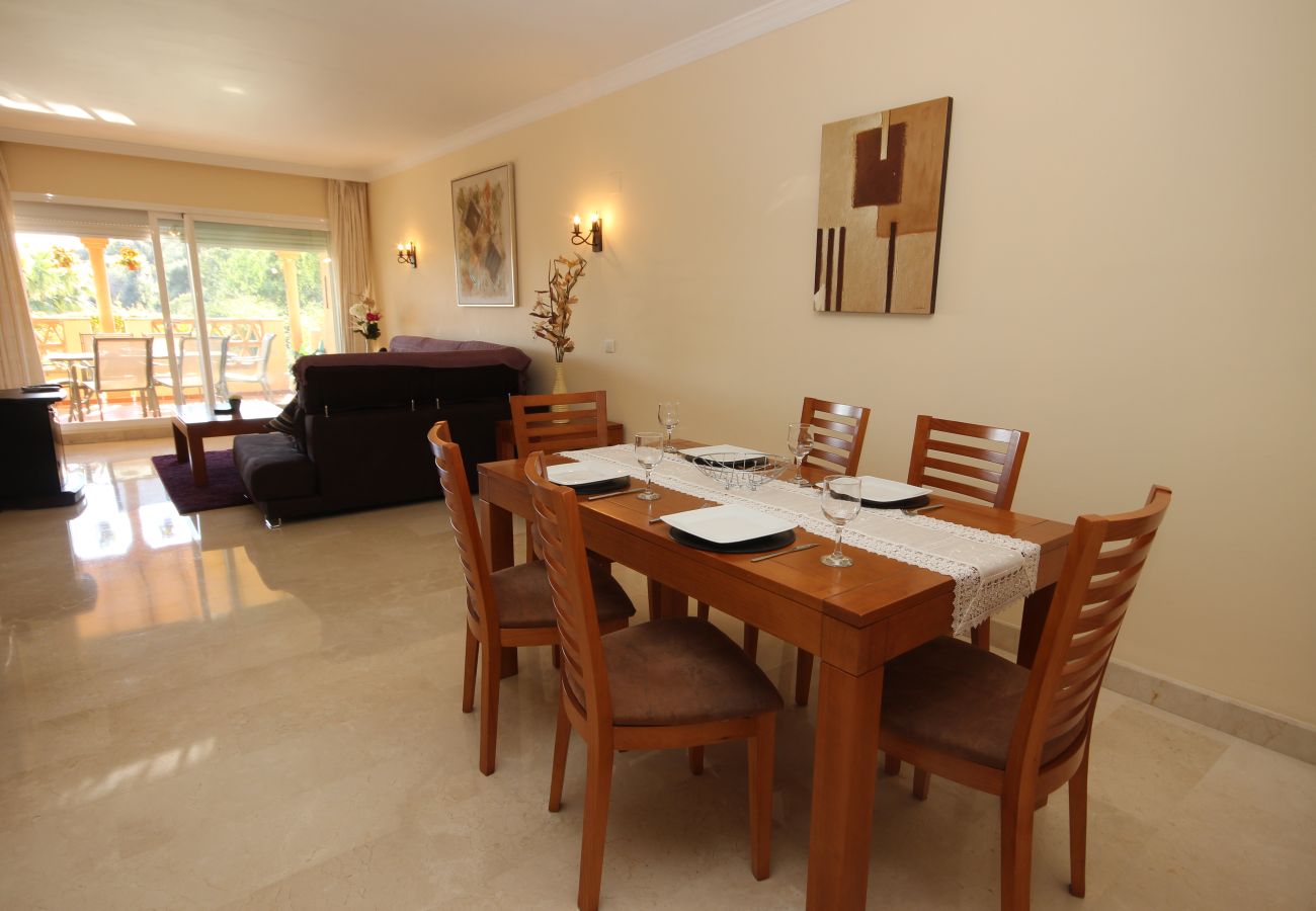 Apartment in Marbella - Two bedroomed apartment to rent in Marbella