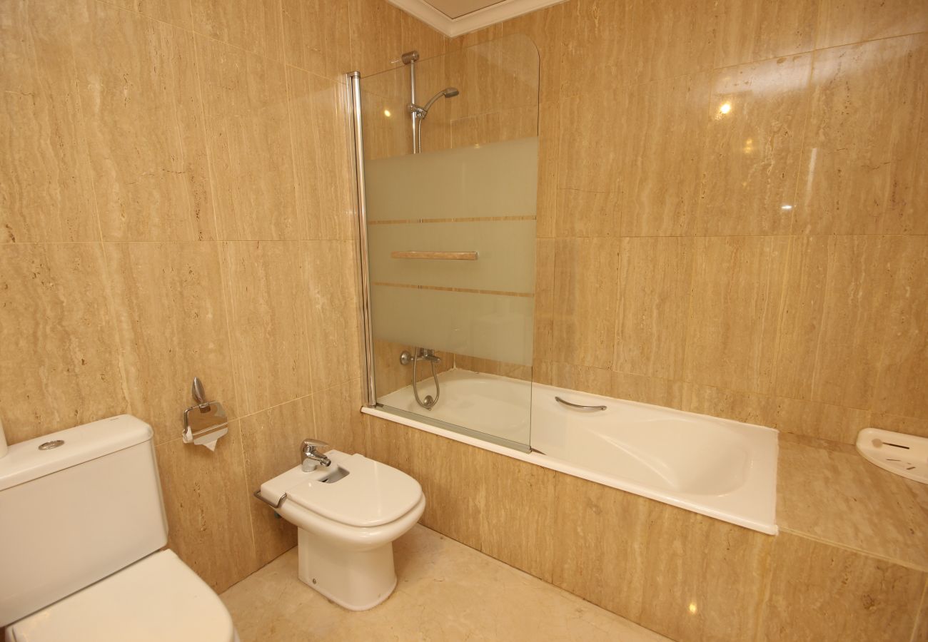 Apartment in Marbella - Two bedroomed apartment to rent in Marbella