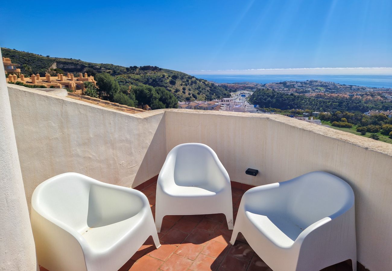 Apartment in Mijas Costa - Seaview apartment in El Porton Calahonda