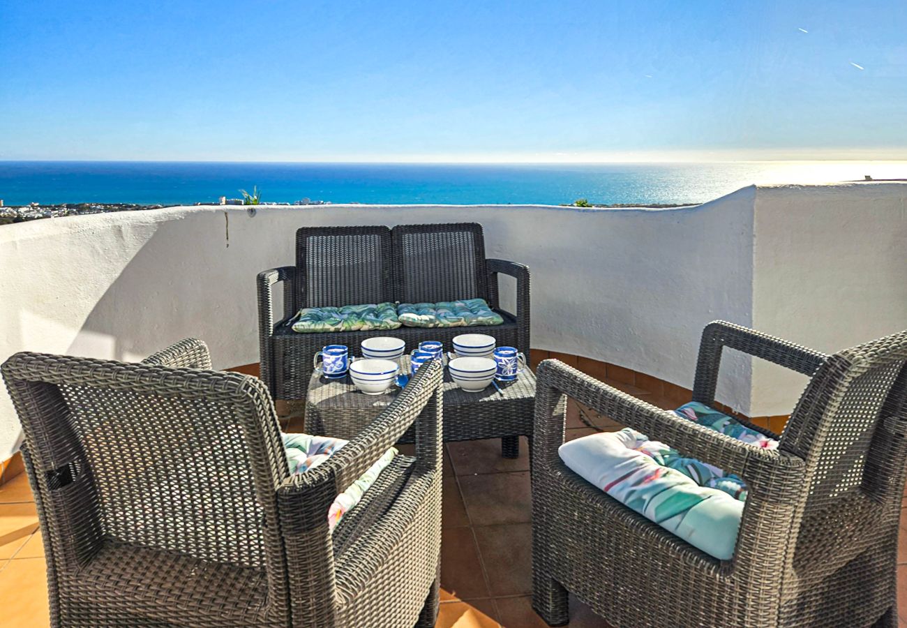 Apartment in Mijas Costa - Seaview apartment in El Porton Calahonda