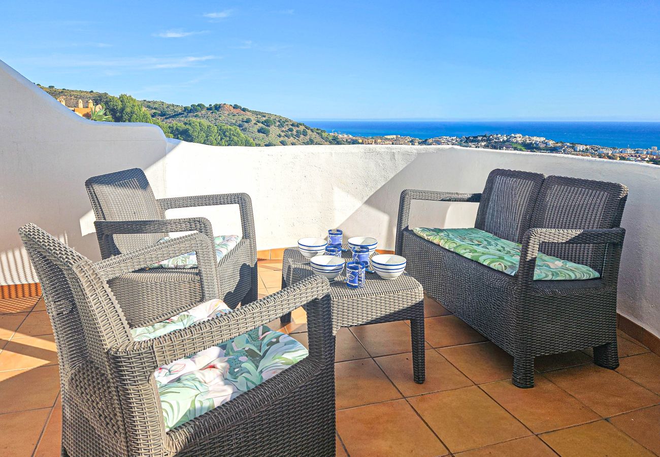 Apartment in Mijas Costa - Seaview apartment in El Porton Calahonda