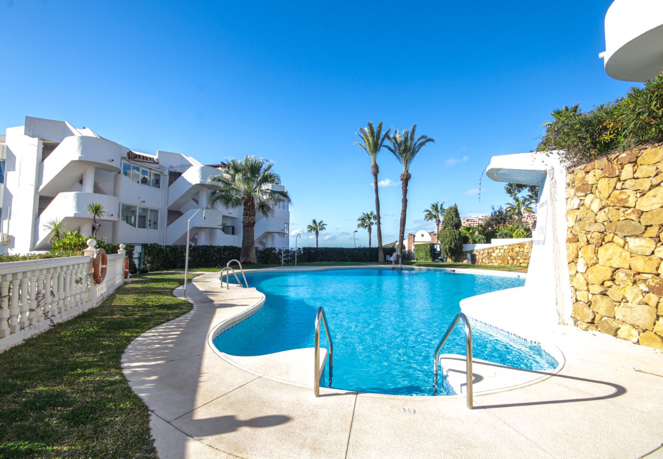 Apartment in Mijas Costa - Seaview apartment in El Porton Calahonda