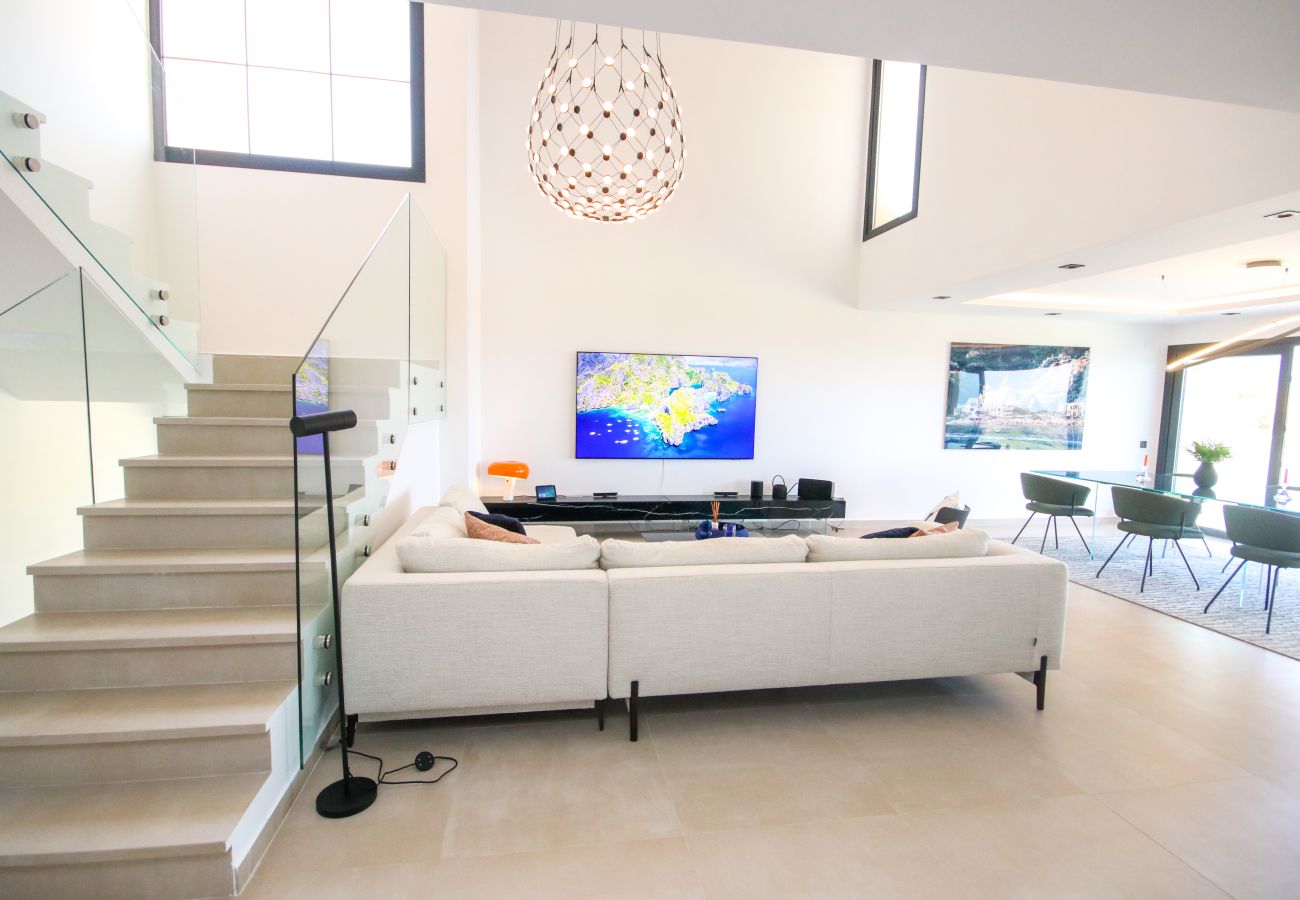 Villa in La Cala de Mijas - Spectacular 4 bedroom villa front line golf with private pool and sea views La Cala de Mijas