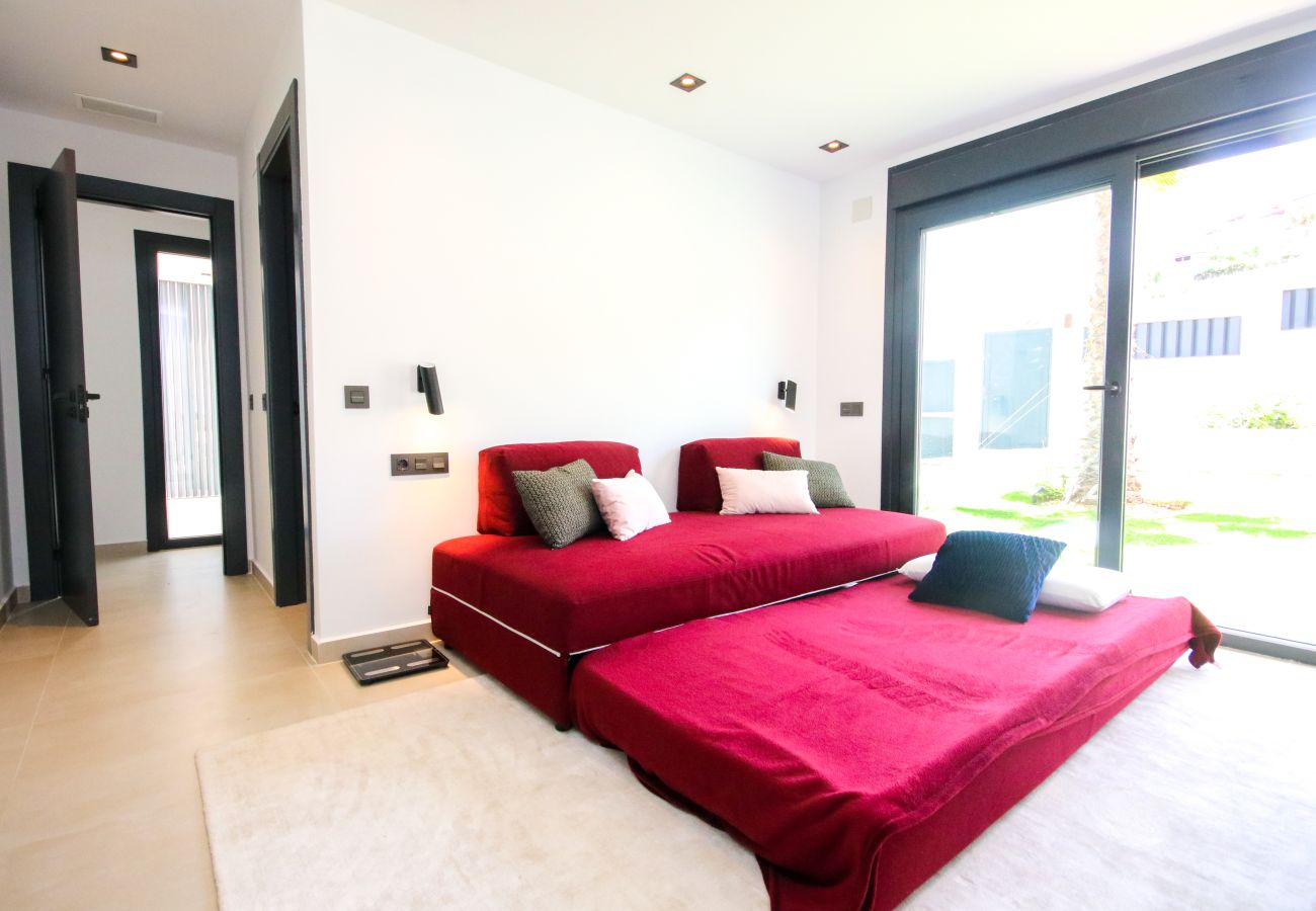 Villa in La Cala de Mijas - Spectacular 4 bedroom villa front line golf with private pool and sea views La Cala de Mijas