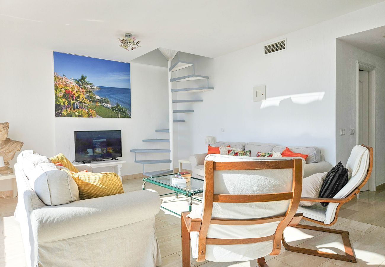 Terraced House in Mijas Costa - Beautiful 6 bedroom Townhouse very close to the sea El Faro