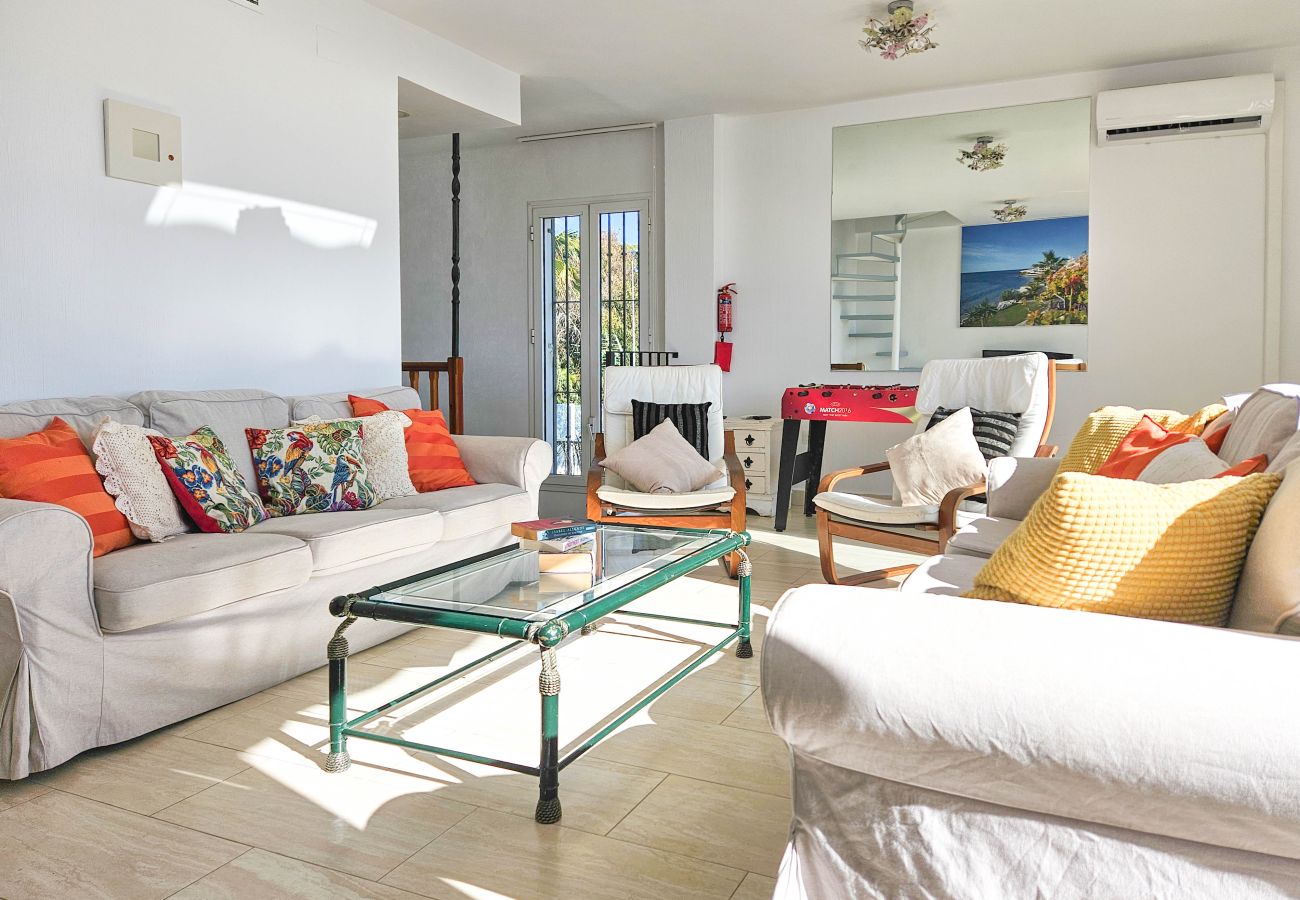 Terraced House in Mijas Costa - Beautiful 6 bedroom Townhouse very close to the sea El Faro